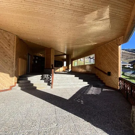 Résidence Serac - Location: En De La Station Mae-9049