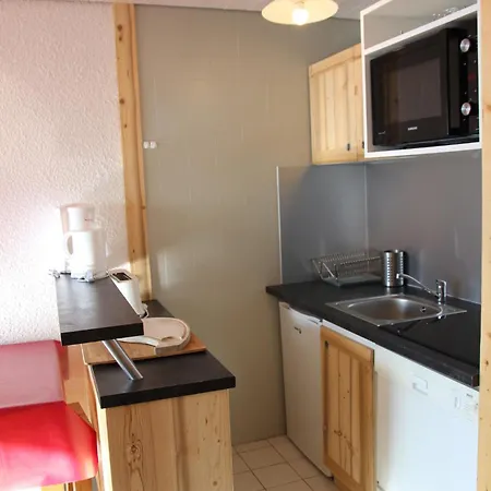 Appartement Serac - Location: En De La Station Mae-9049